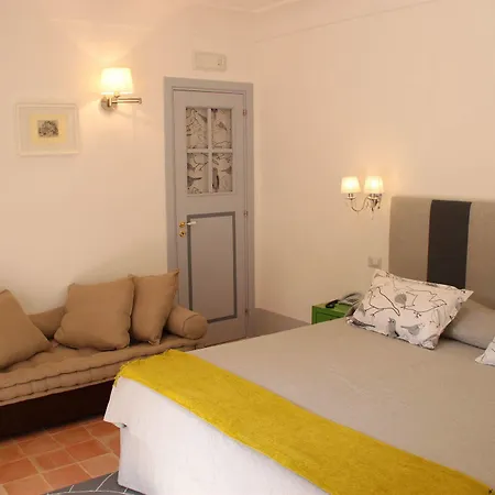 Hébergement de vacances Torre Dello Ziro *