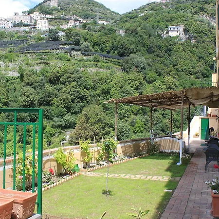 Torre Dello Ziro Σπίτι διακοπών Ραβέλλο