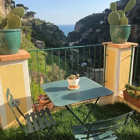 Hébergement de vacances Torre Dello Ziro *