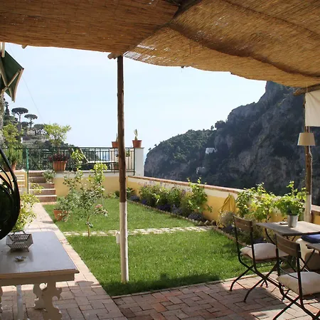 Torre Dello Ziro Holiday home *